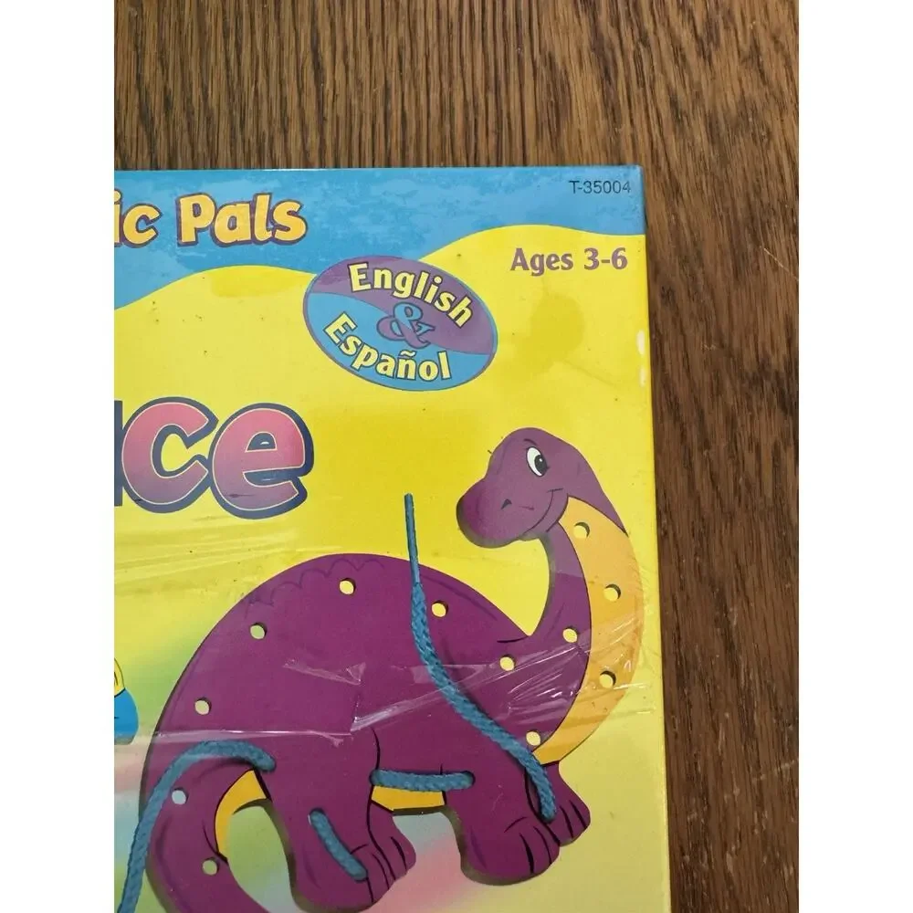 Prehistoric Pals Lace Trace n Play Dinosaurs 6 Lacing Cards Sewing 1998 NEW Toys